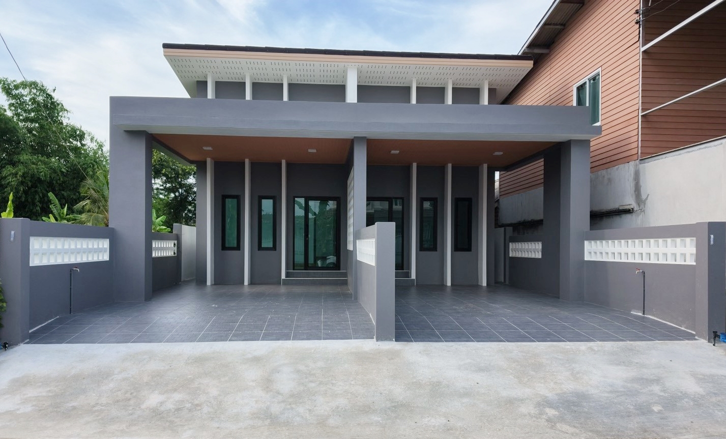 ขายบ้านแฝดบ้านชั้นเดียวสไตล์โมเดิร์น พร้อมอยู่ พิกัดควนหิน ซอยเมืองใหม่ 1 หมู่ 3 ต.พะวง อ.เมือง จ.สงขลา (ทำเลระหว่างเมืองหาดใหญ่-สงขลา)