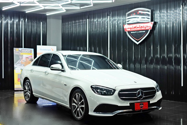 Mercedes-Benz E300e [ 2.0 ] Avantgarde  Plug-in Hybrid AT ปี 2021 จด2022