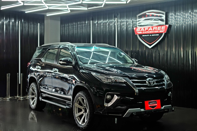 TOYOTA FORTUNER [ 2.4 ] V AT ปี 2016