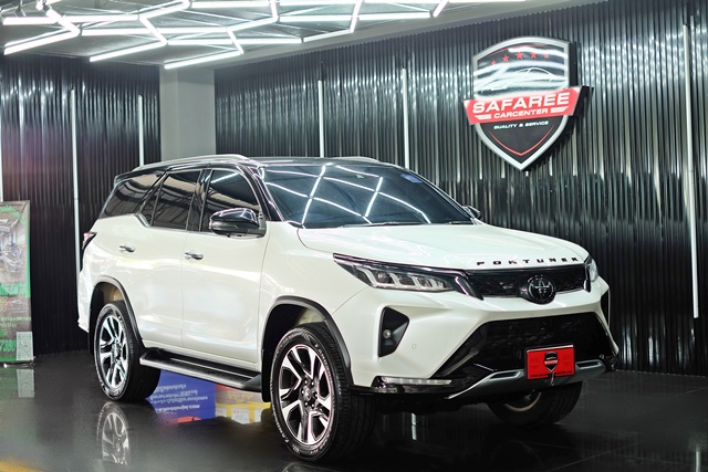 TOYOTA FORTUNER [ 2.8 ] Legender 4WD Black Top AT ปี 2021 จด2022