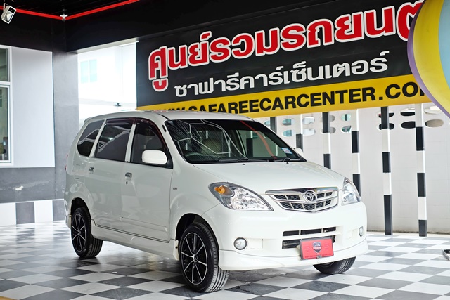 TOYOTA AVANZA [ 1.5 ] E EXCLUSIVE AT ปี 2011
